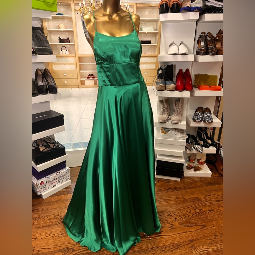 Aqua Gown NWOT.